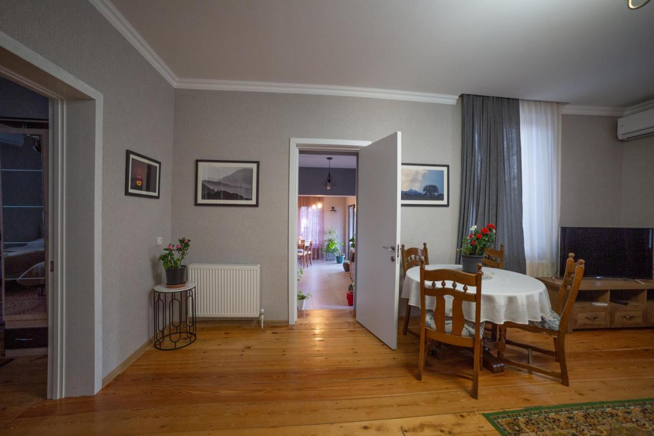 Savanna Guest House Dedoplis Tskaro Extérieur photo